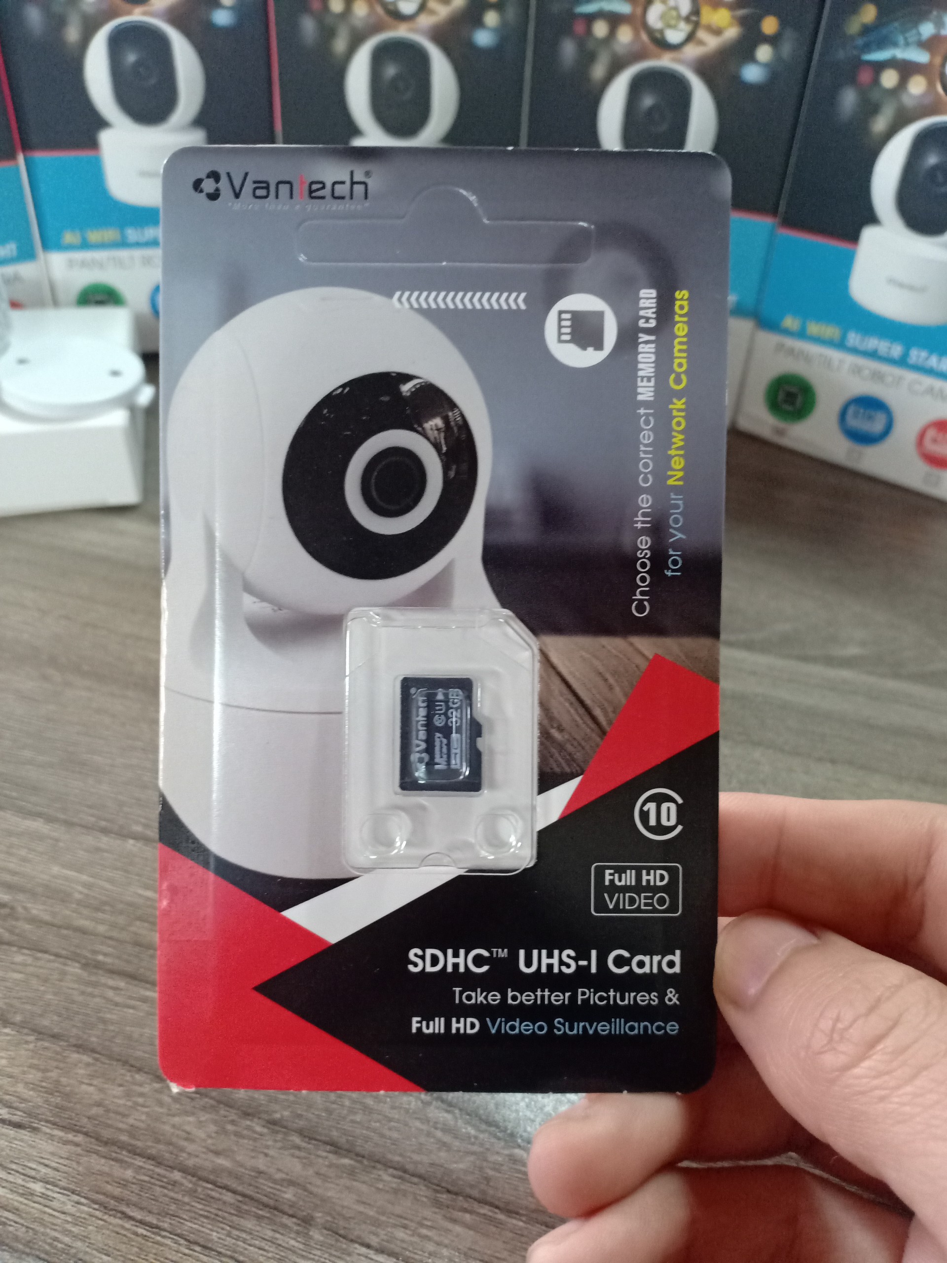Camera có hỗ trợ hồng ngoại không?